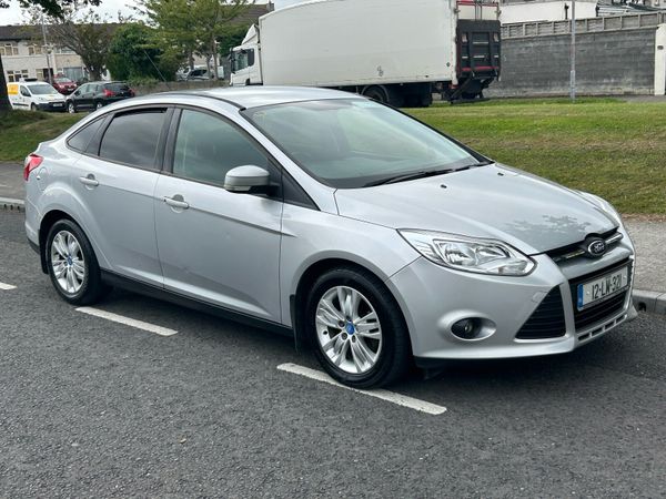 Ford Focus Saloon, Diesel, 2012, Silver