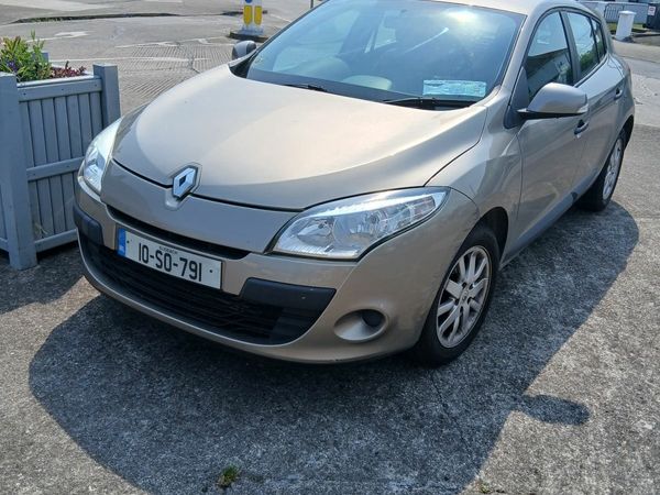 Renault Megane Hatchback, Diesel, 2010, Gold