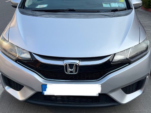 Honda Fit Hatchback, Petrol Hybrid, 2015, Silver
