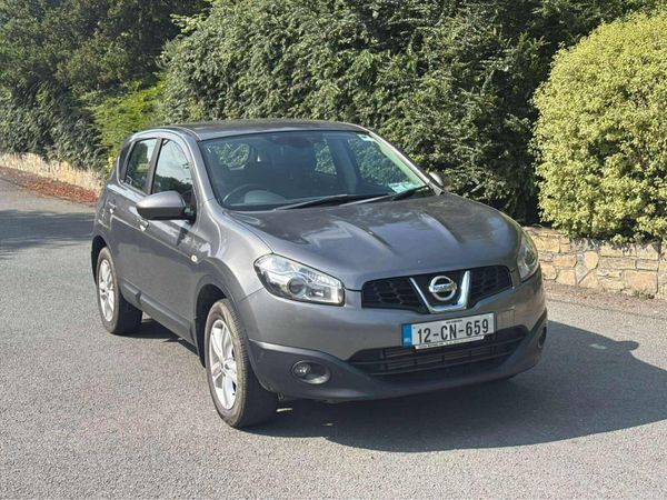 Nissan Qashqai Estate/Jeep, Diesel, 2012, Grey