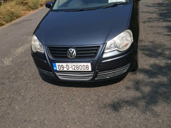Volkswagen Polo Hatchback, Petrol, 2009, Blue