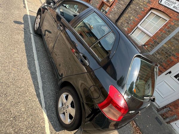 Toyota Yaris Hatchback, Petrol, 2009, Black