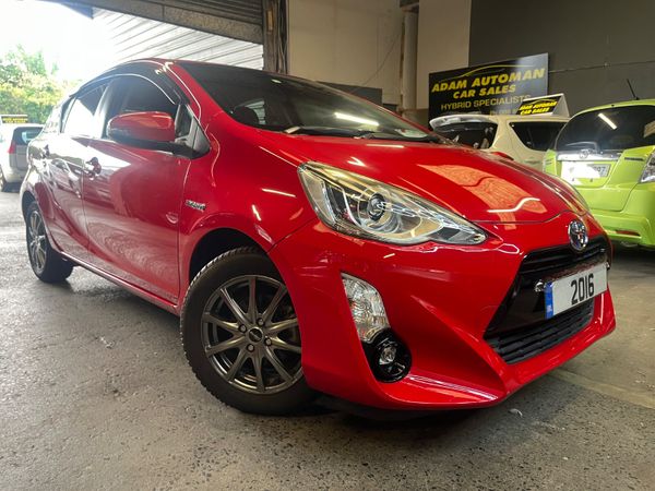 Toyota Aqua Hatchback, Hybrid, 2016, Red