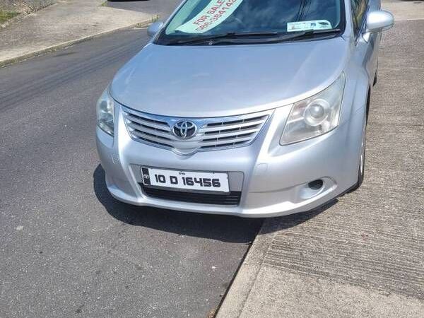 Toyota Avensis Saloon, Diesel, 2010, Silver