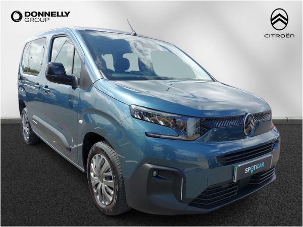 Citroen Berlingo Estate, Electric, 2024, Blue