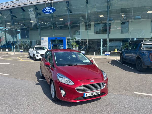 Ford Fiesta Hatchback, Petrol, 2018, Red