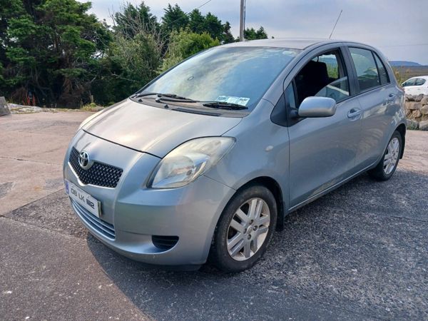 Toyota Yaris Hatchback, Petrol, 2008, Silver