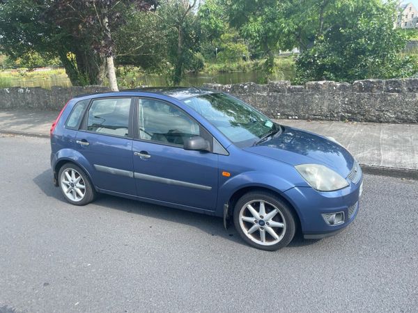 Ford Fiesta Hatchback, Petrol, 2006, Blue