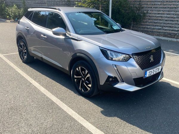 Peugeot 2008 MPV, Petrol, 2022, Grey