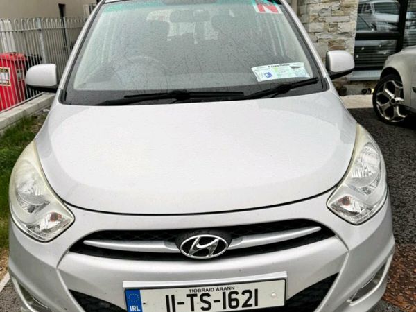 Hyundai i10 Hatchback, Petrol, 2011, Silver