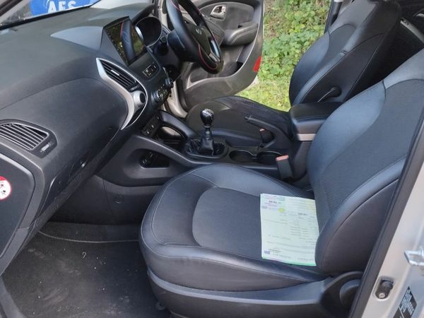 Hyundai ix35 SUV, Diesel, 2012, Silver