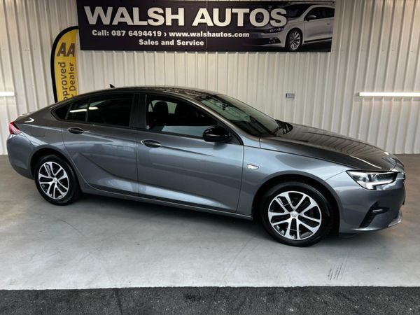 Opel Insignia Hatchback, Diesel, 2021, Grey