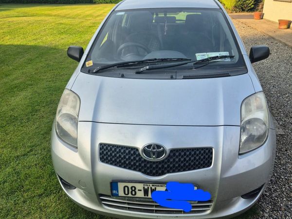 Toyota Yaris Hatchback, Petrol, 2008, Silver
