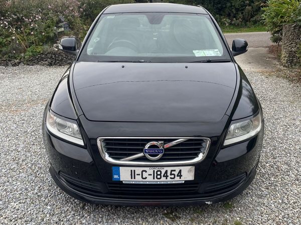 Volvo S40 Saloon, Diesel, 2011, Black