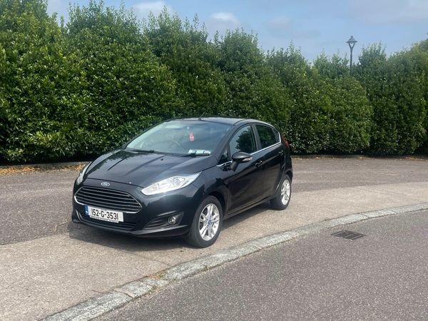 Ford Fiesta Hatchback, Petrol, 2014, Black