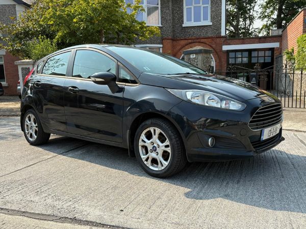 Ford Fiesta Hatchback, Petrol, 2013, Black