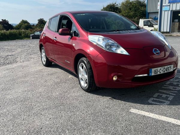 Nissan Leaf Hatchback, Electric, 2016, Red