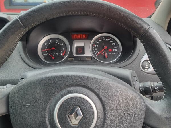 Renault Clio Hatchback, Petrol, 2007, Black
