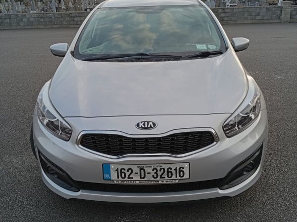 Kia Ceed Hatchback, Diesel, 2016, Silver