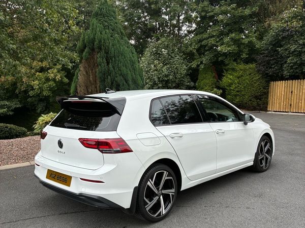 Volkswagen Golf Hatchback, Diesel, 2022, White