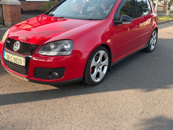 Volkswagen Golf Hatchback, Petrol, 2008, Red