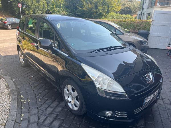 Peugeot 5008 MPV, Diesel, 2010, Black
