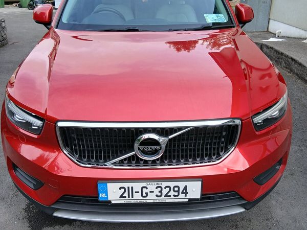 Volvo XC40 Estate/Jeep, Petrol, 2021, Orange