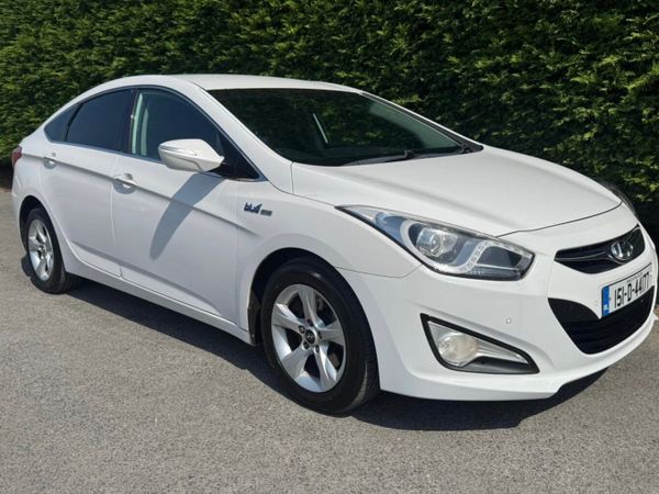 Hyundai i40 Saloon, Diesel, 2015, White