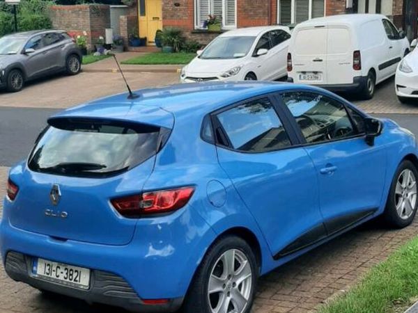 Renault Clio Hatchback, Petrol, 2013, Blue