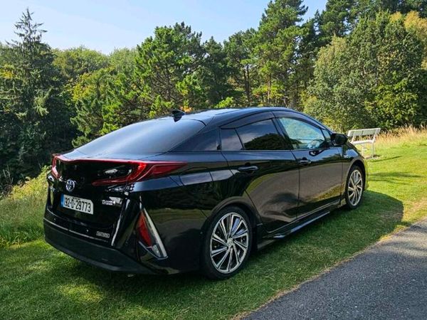 Toyota Prius Hatchback, Petrol Hybrid, 2019, Black