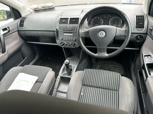 Volkswagen Polo Hatchback, Petrol, 2008, Black