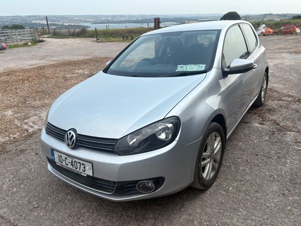 Volkswagen Golf Hatchback, Petrol, 2010, Silver