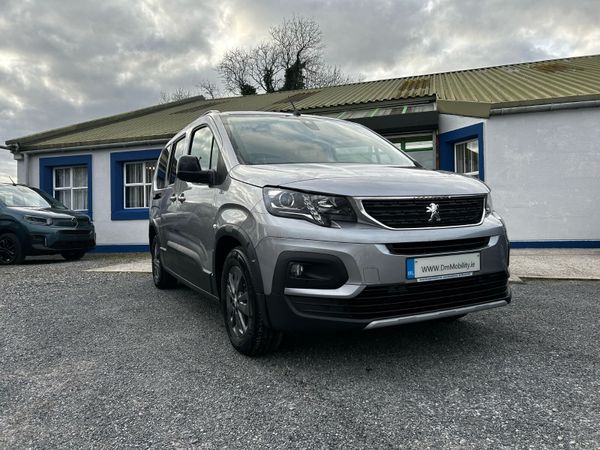 Peugeot Rifter MPV, Diesel, 2024, Grey