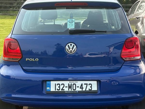 Volkswagen Polo Hatchback, Petrol, 2013, Blue