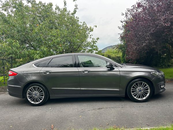 Ford Mondeo Hatchback, Diesel, 2018, Grey