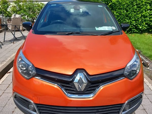 Renault Captur Hatchback, Diesel, 2014, Orange