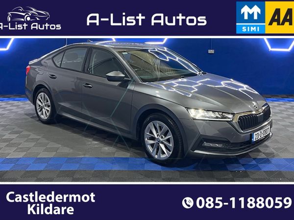 Skoda Octavia Saloon, Diesel, 2023, Grey