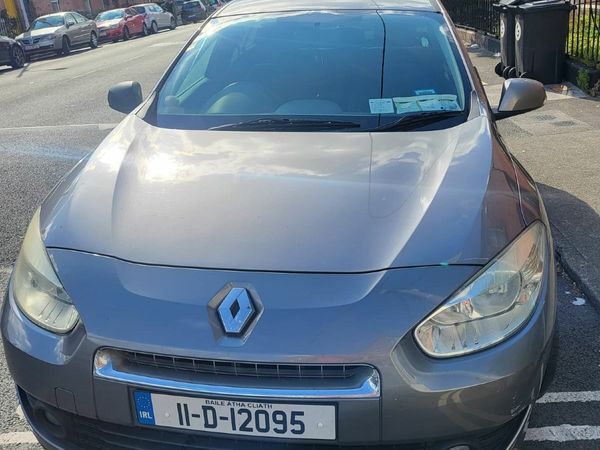 Renault Fluence Saloon, Diesel, 2011, Grey