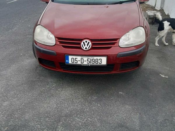 Volkswagen Golf Hatchback, Petrol, 2005, Red