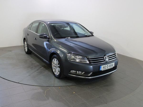 Volkswagen Passat Saloon, Diesel, 2014, Grey