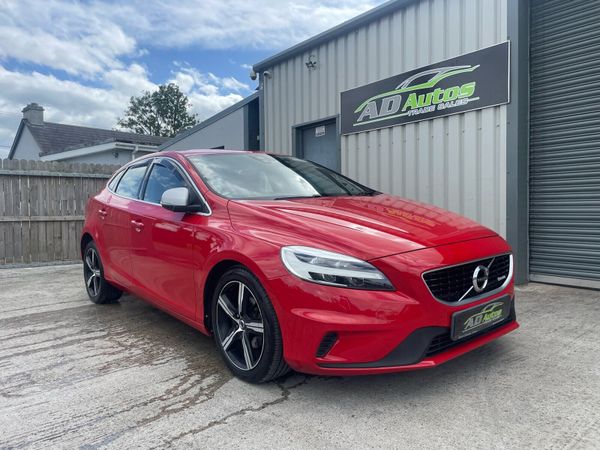 Volvo V40 Hatchback, Diesel, 2016, Red