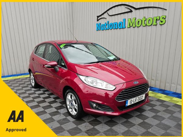 Ford Fiesta Hatchback, Petrol, 2012, Red