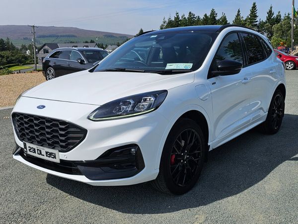 Ford Kuga SUV, Petrol Plug-in Hybrid, 2023, White
