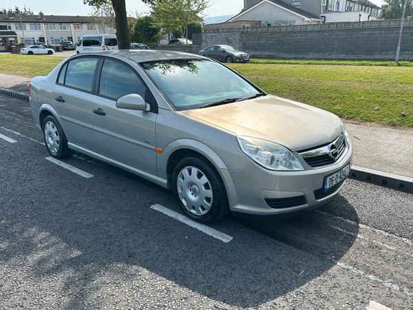 Opel Vectra Saloon, Petrol, 2006, Yellow