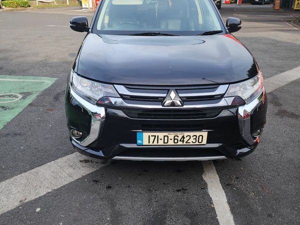 Mitsubishi Outlander SUV, Petrol Plug-in Hybrid, 2017, Black