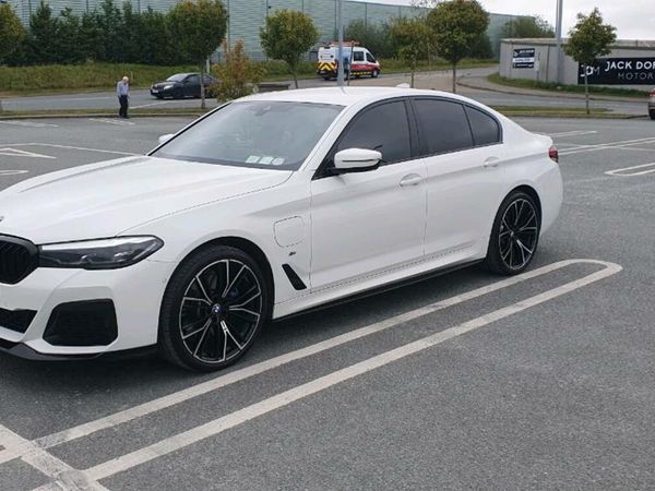 BMW 5-Series Saloon, Petrol Plug-in Hybrid, 2021, White