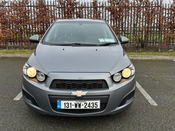 Chevrolet Aveo Hatchback, Petrol, 2013, Grey