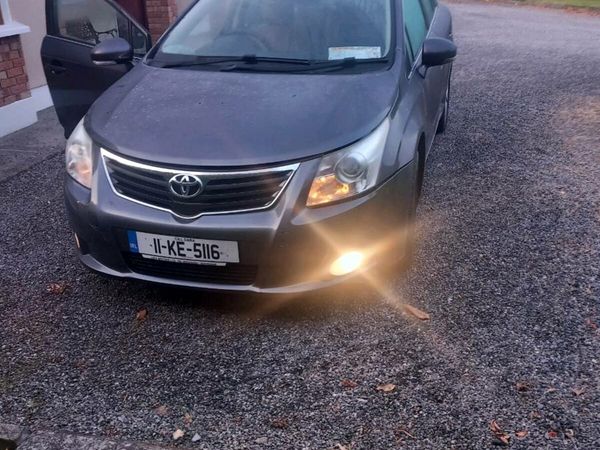 Toyota Avensis Saloon, Diesel, 2011, Grey