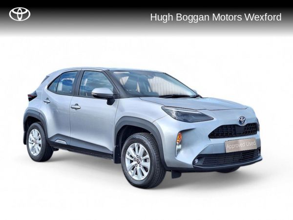 Toyota Yaris Cross Hatchback, Petrol Hybrid, 2023, Silver
