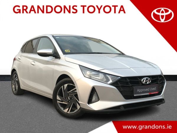 Hyundai i20 Hatchback, Petrol, 2022, Grey